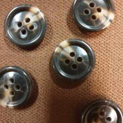 Brun melert knapp (15mm)