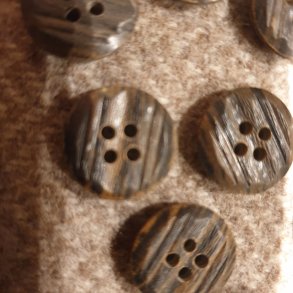 Brunmelert knapp (15mm)