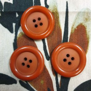 Rustrd kpeknapp (26mm)