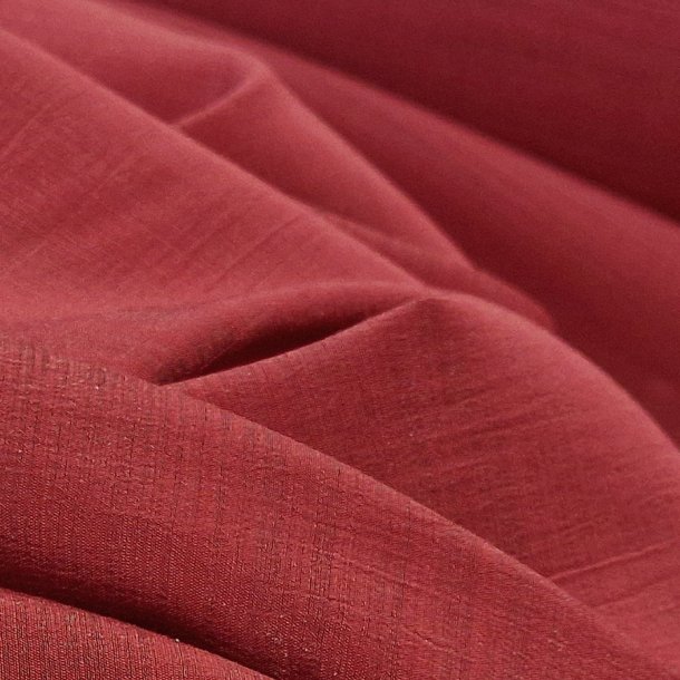 Ceriserosa selskapsstoff - 86% viskose / 14% polyester