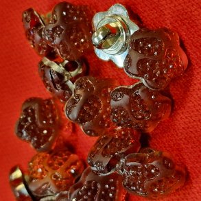 Rd stjerne stettknapp (11mm)