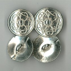 Tinnknapper til Sunnm�rsbunad, blanke (tinn-05)